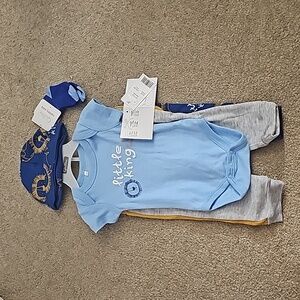 NWT 0-3m Quiltex 5 piece "Little King" set